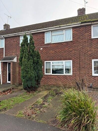 3 Bedroom Semi-Detached House To Rent In Dallow Road, Luton, LU1