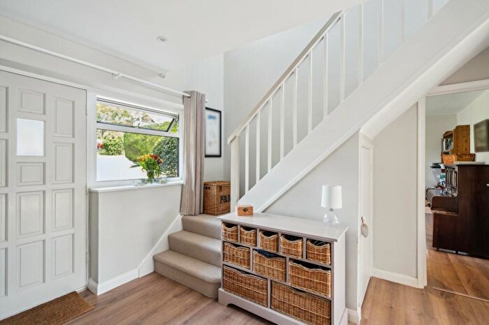 4 Bedroom Detached House For Sale In The Paddock, Chalfont St Peter, Gerrards Cross, SL9