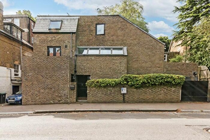 1 Bedroom Detached House To Rent In Broadlands Road, Highgate, N6