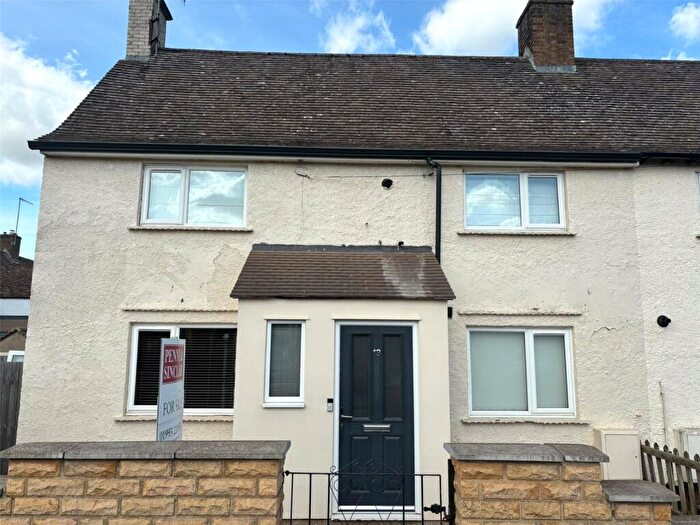 3 Bedroom Semi-Detached House For Sale In Bourton-on-the-Water, Gloucestershire, GL54