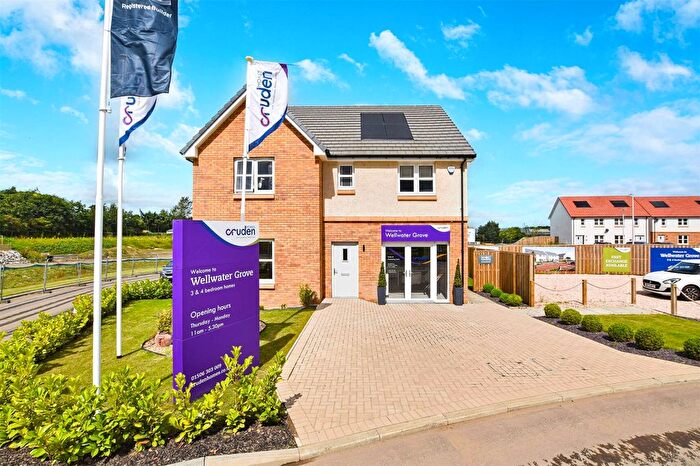 4 Bedroom End Of Terrace House For Sale In Wellwater Grove, East Calder, Livingston, West Lothian, EH53