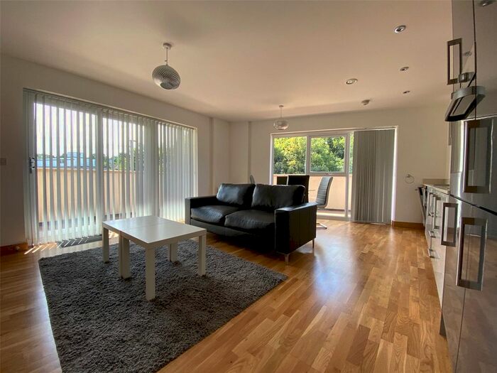 2 Bedroom Flat To Rent In Oldfield Place, Dartford, Kent, DA1