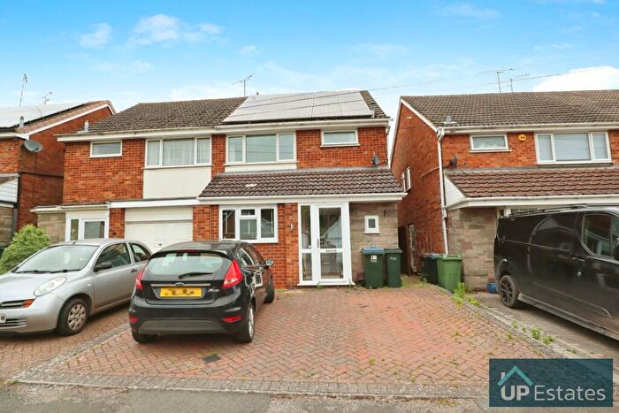 3 Bedroom Semi-Detached House To Rent In Nova Croft, Coventry, CV5