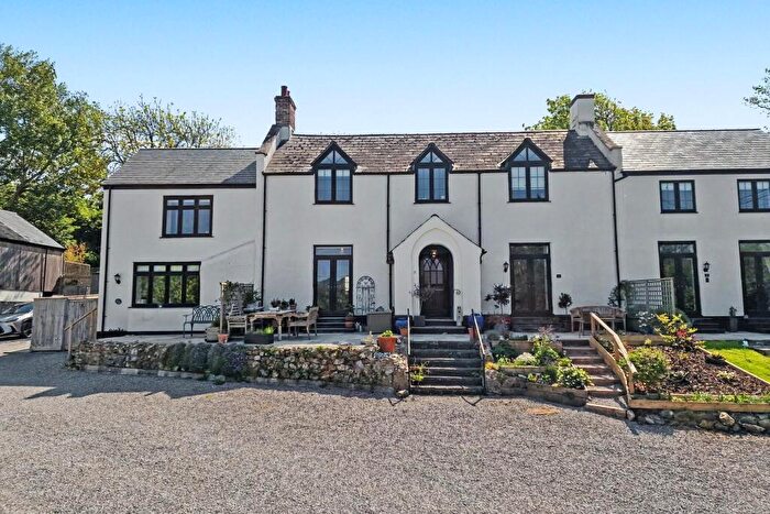 3 Bedroom Terraced House For Sale In Charmouth, DT6