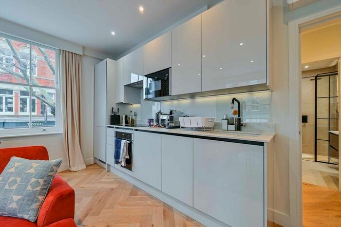 1 Bedroom Flat To Rent In Charlotte Street, Fitzrovia, London, W1T