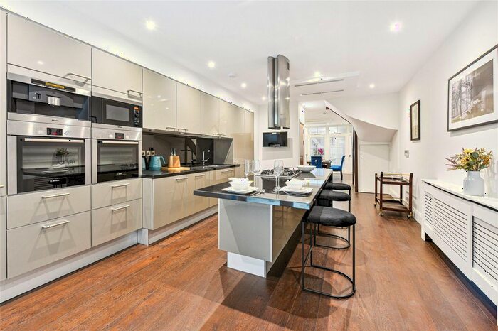 4 Bedroom Terraced House To Rent In Catherine Place, Westminster, London, SW1E
