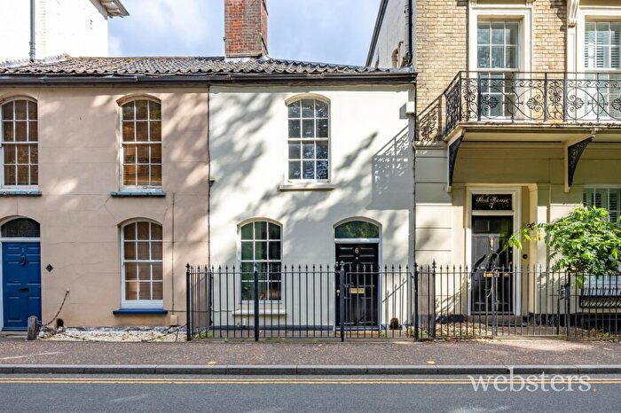 2 Bedroom Terraced House For Sale In Chapel Field North, Norwich, NR2