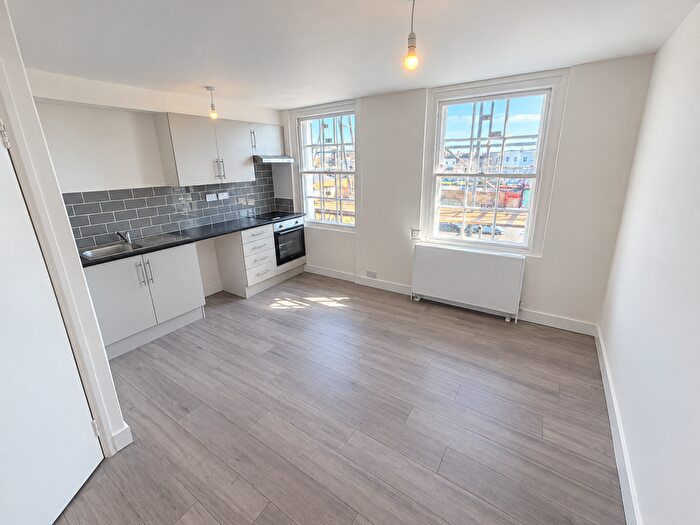 1 Bedroom Flat To Rent In Trinity Square, Margate, CT9