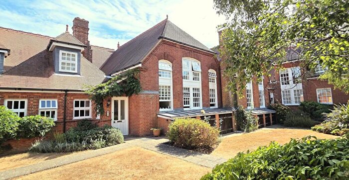 2 Bedroom House For Sale In Lewes Road, Lindfield, RH16
