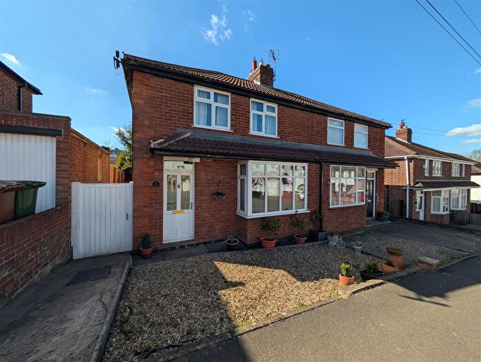 3 Bedroom Semi-Detached House For Sale In The Crescent, Melton Mowbray, LE13
