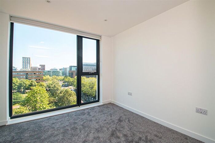2 Bedroom Flat To Rent In Buckingham Court, Milton Keynes, MK9