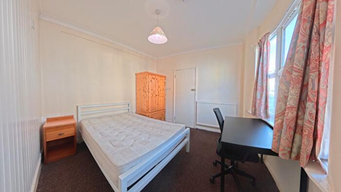 5 Bedroom Terraced House To Rent In Edinburgh Road, Brighton, BN2