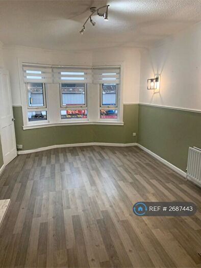 3 Bedroom Flat To Rent In Laighcartside Street, Johnstone, PA5