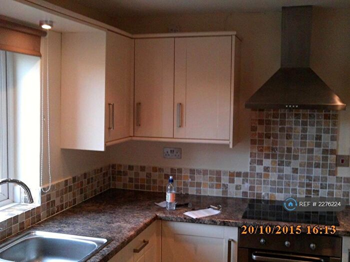 2 Bedroom Flat To Rent In Hurricane Road, Bowerhill, Melksham, SN12