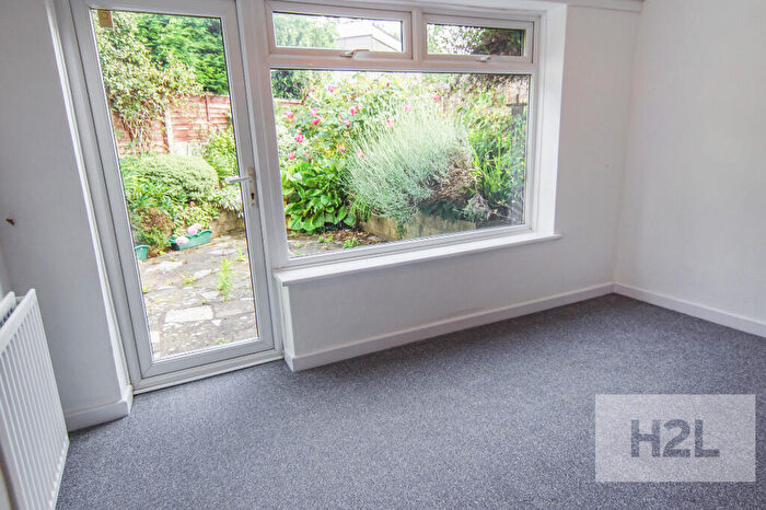 3 Bedroom Semi-Detached House To Rent In St. Pauls Crescent, Coleshill, B46