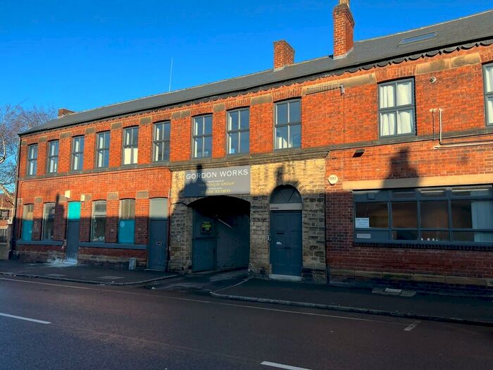 2 Bedroom Flat To Rent In Valley Road, Sheffield, S8