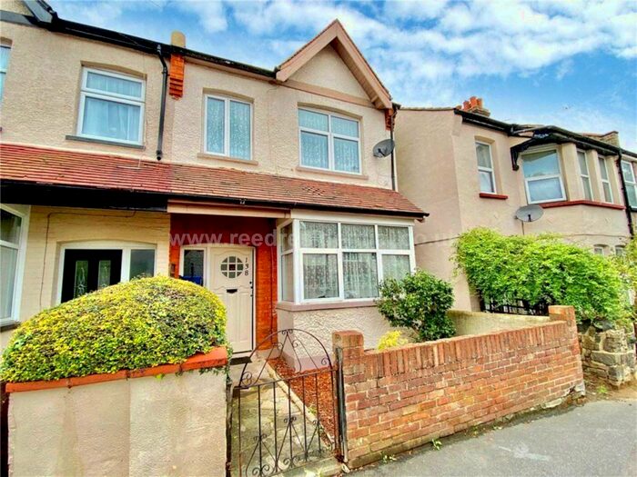 3 Bedroom Semi-Detached House To Rent In Wenham Drive, Westcliff On Sea, SS0