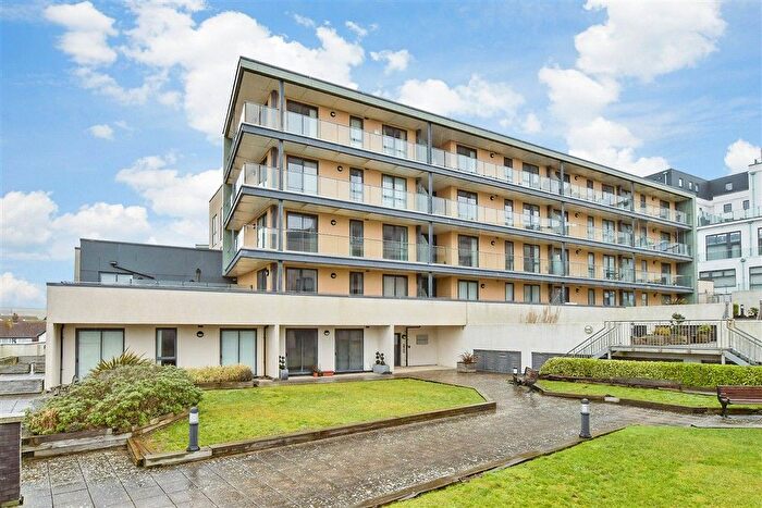 2 Bedroom Flat For Sale In Suez Way, Brighton, East Sussex, BN2