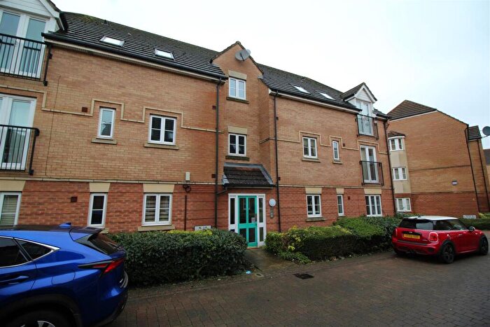 2 Bedroom Apartment For Sale In Regal Place, Peterborough, PE2