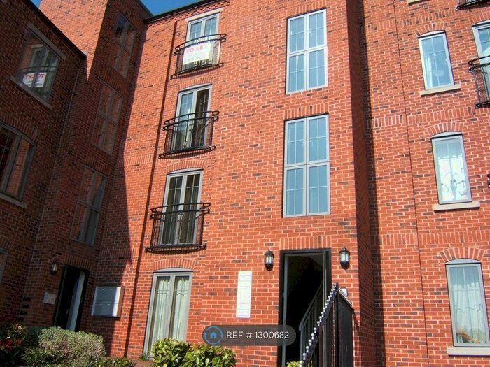 2 Bedroom Flat To Rent In Trinity Lane, Hinckley LE10