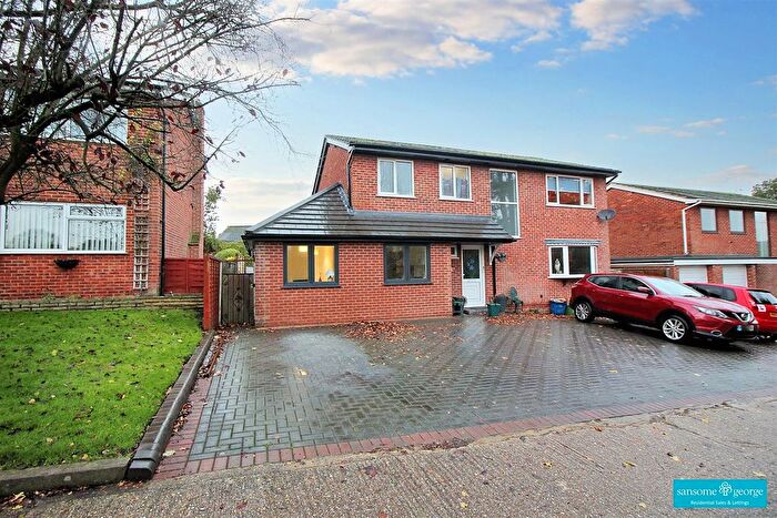 1 Bedroom Flat To Rent In Winston Way, Purley On Thames, Reading, RG8