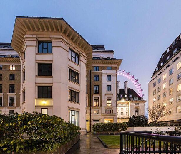 3 Bedroom Flat To Rent In Forum Magnum Square, County Hall, Waterloo, SE1