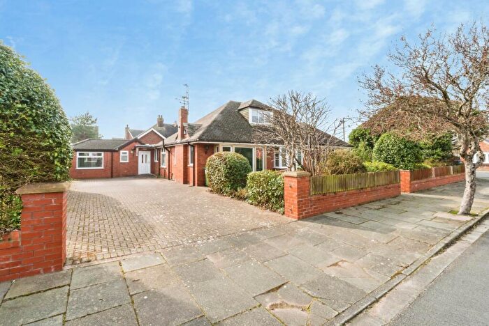 4 Bedroom Bungalow For Sale In Beverley Road North, Lytham St. Annes, Lancashire, FY8