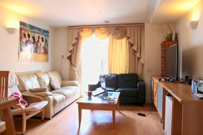 2 Bedroom Flat To Rent In Whitworth Street West, Manchester, M1
