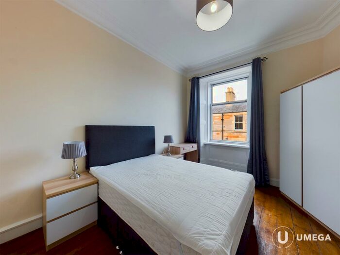 2 Bedroom Flat To Rent In Moncrieff Terrace, Meadows, Edinburgh, EH9