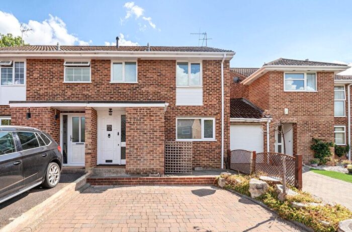 3 Bedroom Semi-Detached House For Sale In Eskdale Way, Camberley, Surrey, GU15