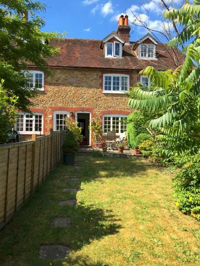 2 Bedroom Terraced House To Rent In Wire Cut, Frensham, Frensham, Farnham GU10