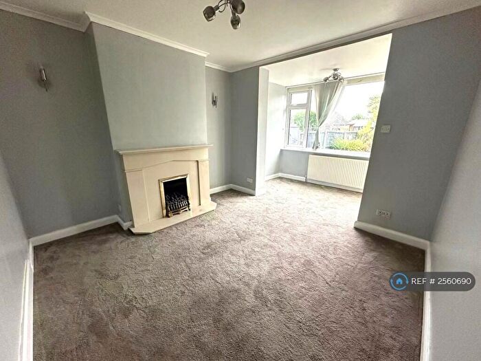 4 Bedroom Semi-Detached House To Rent In Langdale Crescent, London, DA7