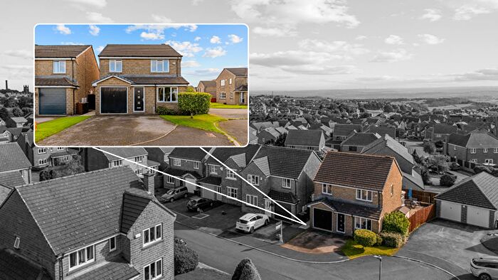 4 Bedroom Detached House For Sale In Bradshaw View, Queensbury, BD13