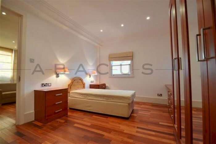 3 Bedroom Flat To Rent In Sunny Gardens Road, Hendon, NW4