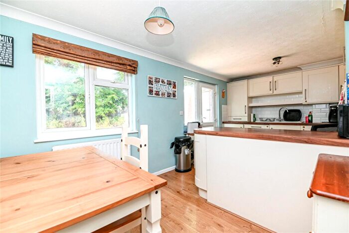 3 Bedroom Terraced House For Sale In Woodvale Gardens, New Milton, Hampshire, BH25