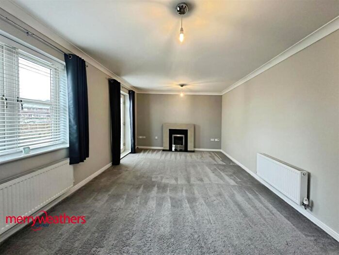 2 Bedroom Apartment To Rent In Durham Way, Parkgate, Rotherham, S62