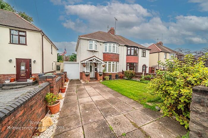3 Bedroom Semi Detached House For Sale In Wesley Road, Willenhall, WV12