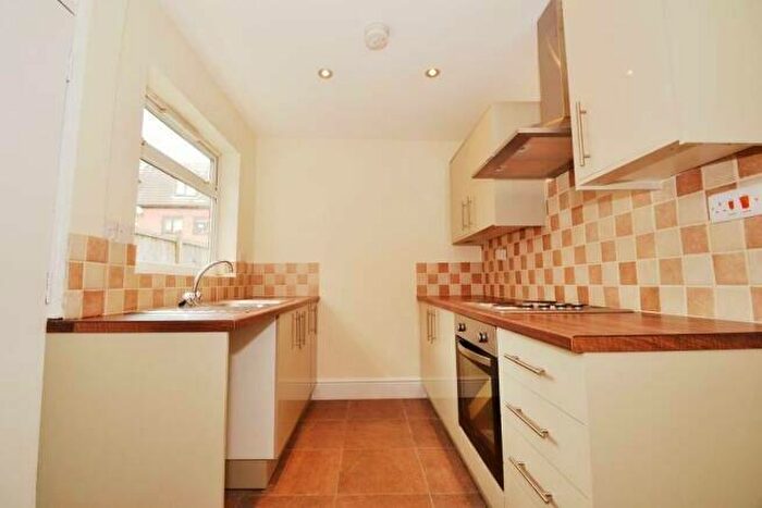 2 Bedroom Terraced House To Rent In Warwick Street, Nottingham, Nottinghamshire, NG7