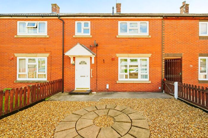 4 Bedroom Terraced House For Sale In Mallory Road, Whitby, Ellesmere Port, CH65