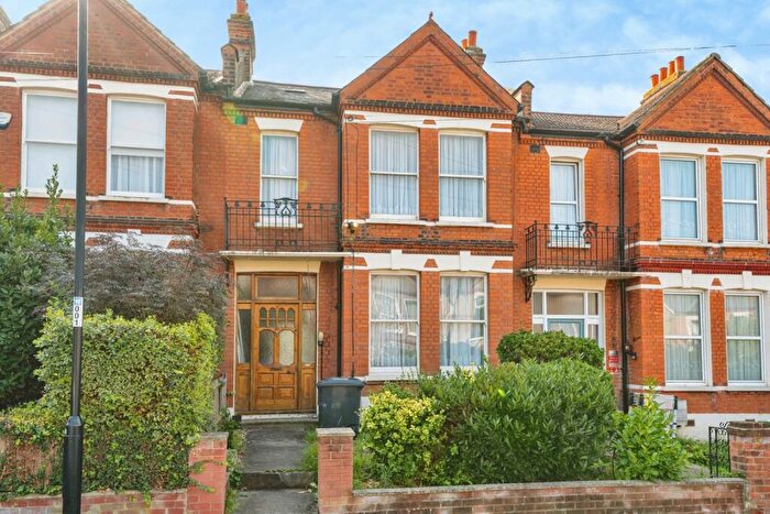 3 Bedroom Terraced House For Sale In Merchiston Road, London, SE6
