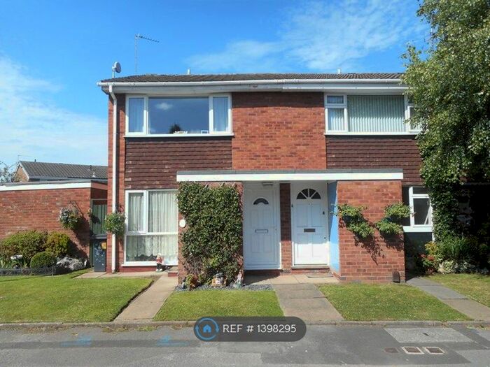 1 Bedroom Flat To Rent In Grenville Close, Walsall, WS2