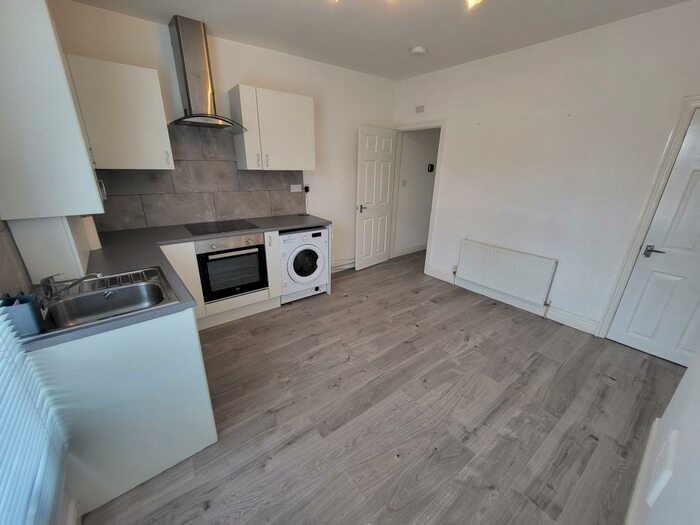 1 Bedroom Flat To Rent In High Street, Bentley, Doncaster, DN5