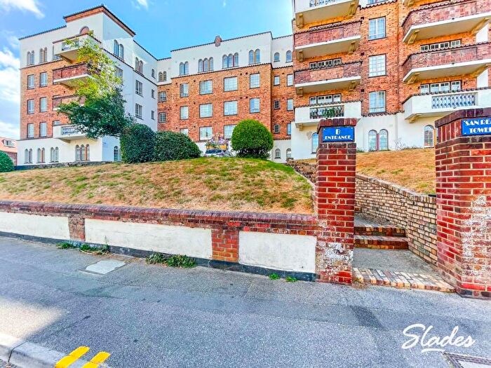 Studio To Rent In San Remo Towers, Sea Road, Boscombe Spa, BH5
