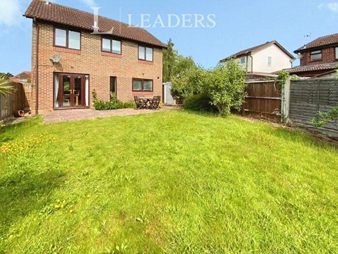 4 Bedroom Detached House For Sale In Grassmere Way, Waterlooville, Hampshire, PO7