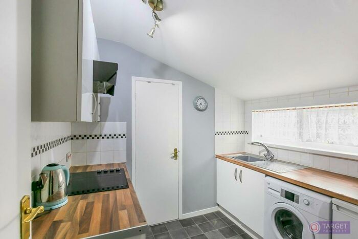 1 Bedroom Flat To Rent In Sutherland Road, London, N9