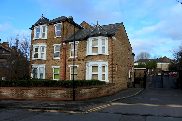 1 Bedroom Flat To Rent In Beverley Mews, London E4