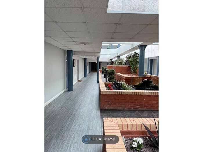 2 Bedroom Flat To Rent In Victoria Mansions, Ashton-On-Ribble, Preston, PR2