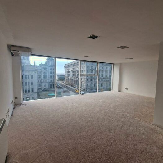 2 Bedroom Apartment For Sale In Apartment Beetham Plaza, The Strand, Liverpool, Merseyside, L2