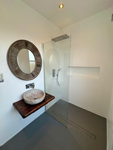 2 Bedroom Apartment To Rent In Kentish Town Road, London, NW5