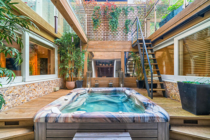 4 Bedroom Terraced House For Sale In Limerston Street, Chelsea, SW10